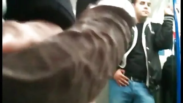 La salope rousse Victoria film porno français amateurs Daniels avec des trous cassés se fait baiser en anal