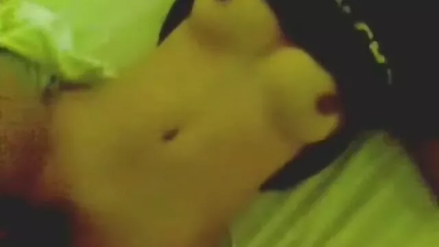 Un homme mûr filme une blonde et baise film x français amateur cette beauté sexy