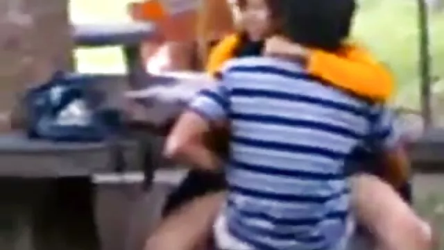 Un beau-père mature a ligoté le petit ami film x echangiste francais de sa fille et l'a baisée avec sa grosse bite