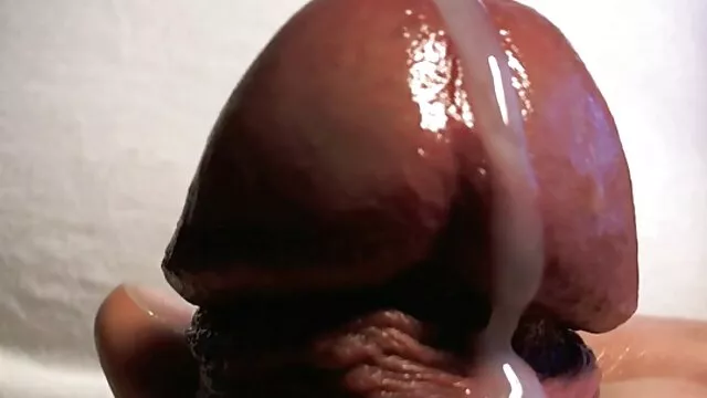 Secousses ma bite excitée sur les film x gratuit amateur francais sandales de mon ami