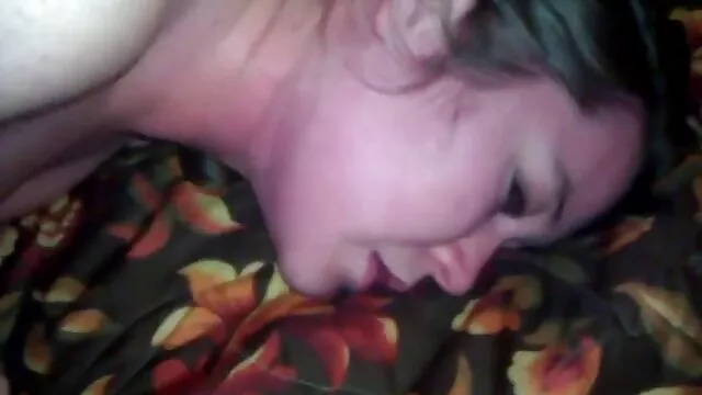 Une blonde mince baise en film x amateur en francais anal