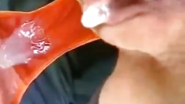Un jeune mec baise une chienne mature et rousse film amateur français x