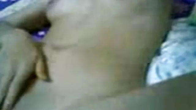 Après avoir revêtu les costumes de super héros, trois jeunes chiennes sont entrées dans une bataille inégale avec les méchants, mais perdant rapidement la bataille, elles se sont agenouillées et film x amateur français ont sucé leurs lèvres aux membres sales des bandits