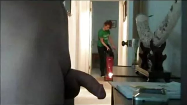 Deux film porno amateur belge salopes aux gros seins ont rendu le jeune homme heureux avec une baise cool sur le lit, elles l'ont couché sur le dos et ont grimpé sur lui, une sur le visage, et l'autre s'est assise avec une sodomie sur son gros pénis