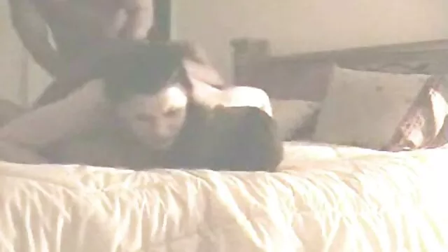 Un gros mec a léché video xxx amateur francais une chatte et l'a remplie de sperme