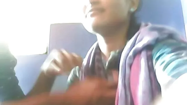 Le mec a baisé la chienne et a versé du sperme sur ses film x francais amateur seins