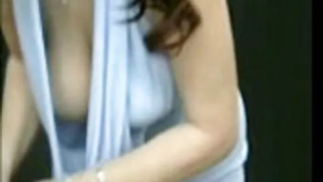 Deux grosses bites noires film x français gratuit amateur dans les trous d'une chienne aux gros seins