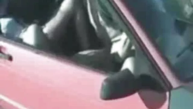 Compilation film porno amateur allemand de vidéos où des étalons noirs jouissent sur le visage et la bouche de putes blanches