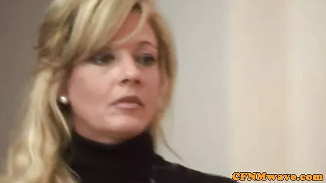 La fille a été baisée dans deux trous à casting x amateur francais la fois