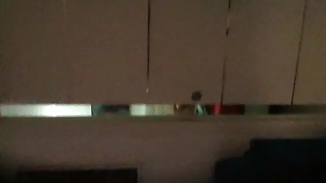 Le mec a film porno francais amateur gratuit léché la chatte et a rempli les yeux de la chienne de sperme