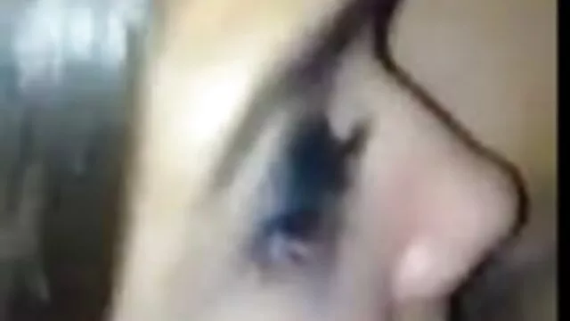 Blonde sexy chaude est montée film porno français amateur gratuit dans la culotte de l'homme noir et a sucé sa bite