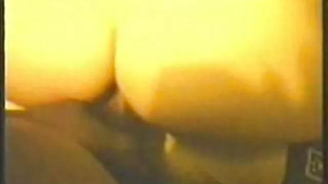 Jolie brune suce une longue bite film x amateur en francais