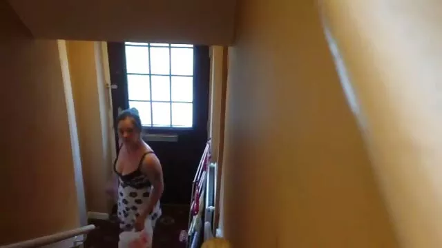 Jeune fille sexy film x français amateurs baise dans l'anus serré avec le petit ami de sa soeur